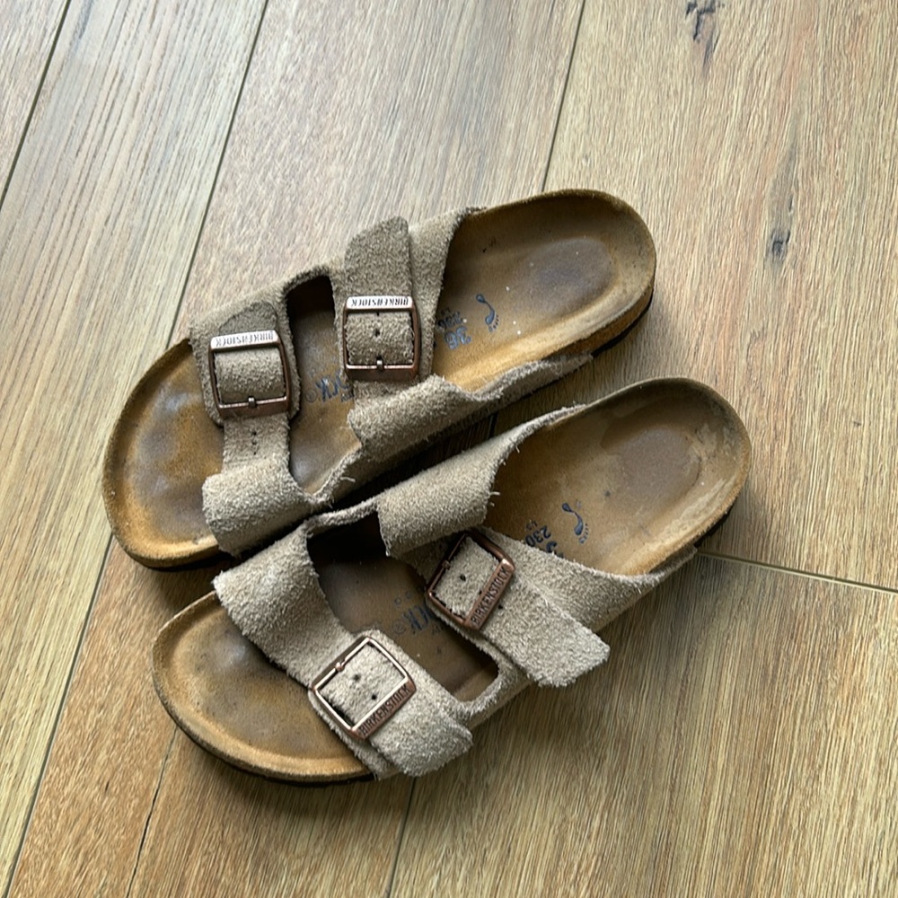 Birkenstock size 36 /5.5 brown leather suede soft